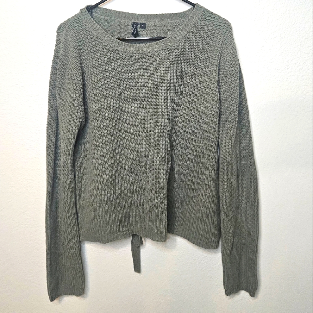 3/$30 Moon & Madison Women's Sweater